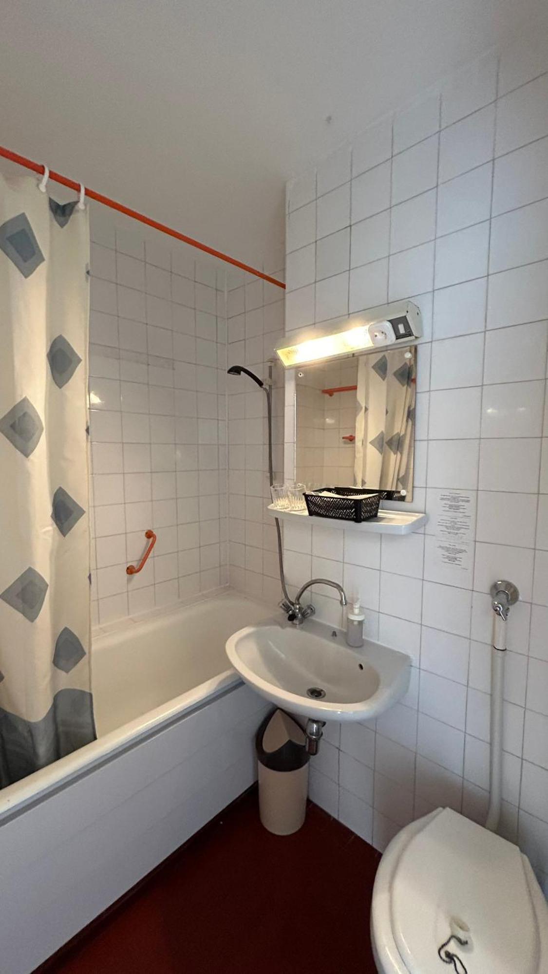 Aranypart Hostel Шиофок Экстерьер фото