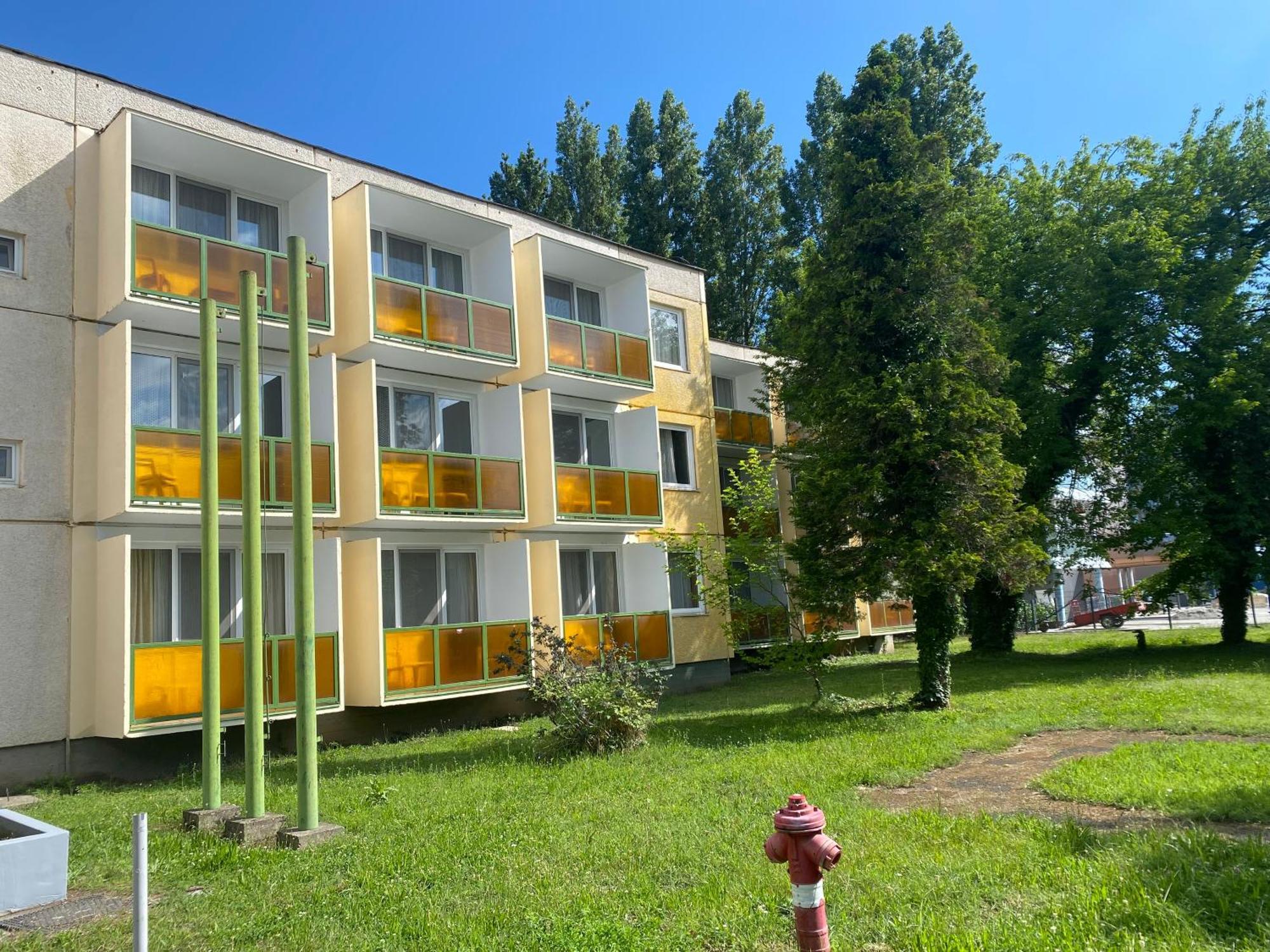 Aranypart Hostel Шиофок Экстерьер фото